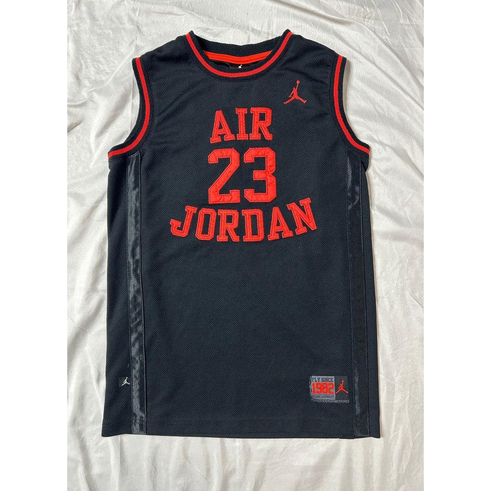 Jordan Boys 23 Basketball Jersey Black Red Mesh Size L 12-13 Yrs Fly Since 1982